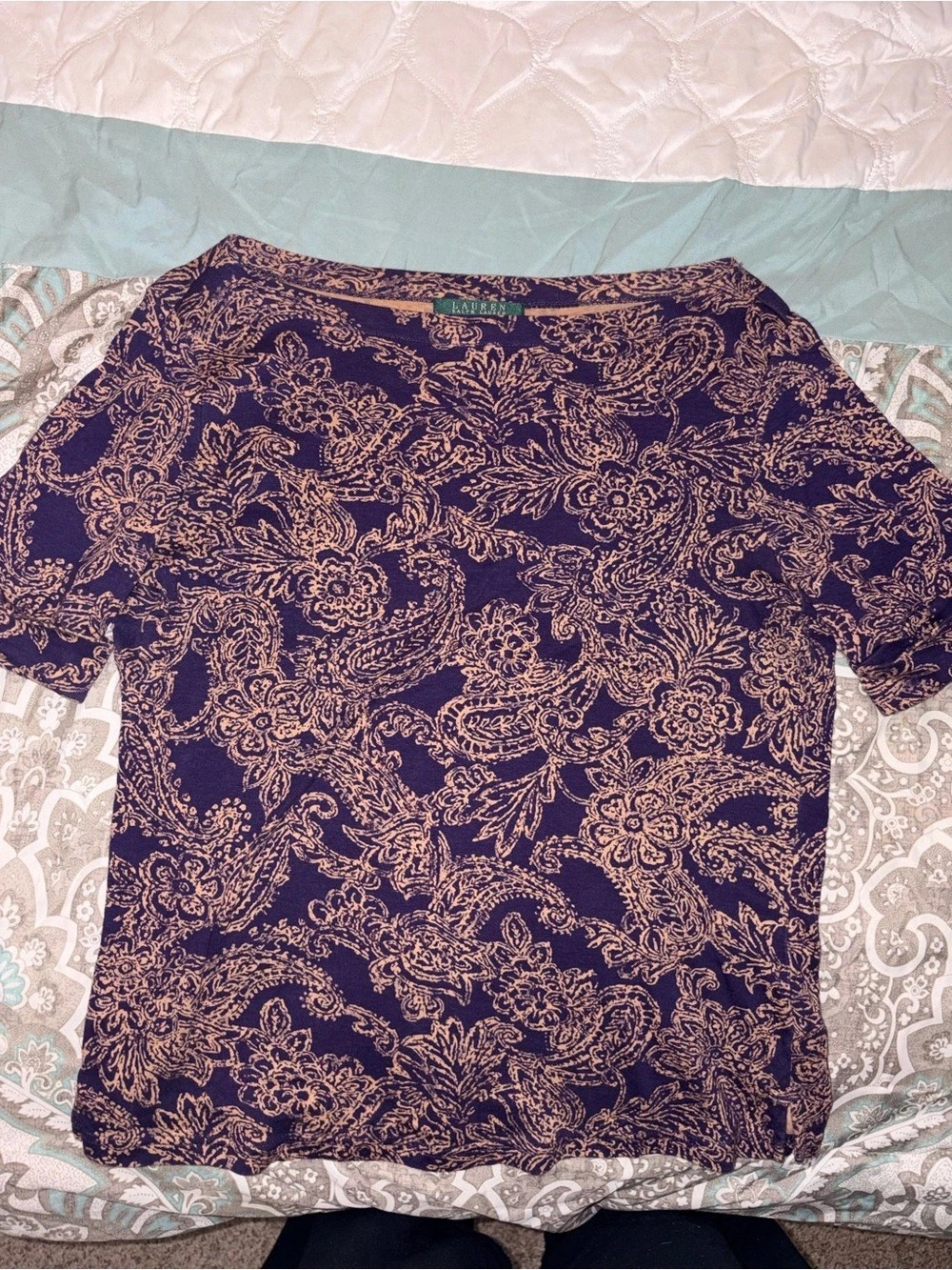 Lauren Ralph Lauren Paisley Short Sleeve Tee in Purple & tan Size Large